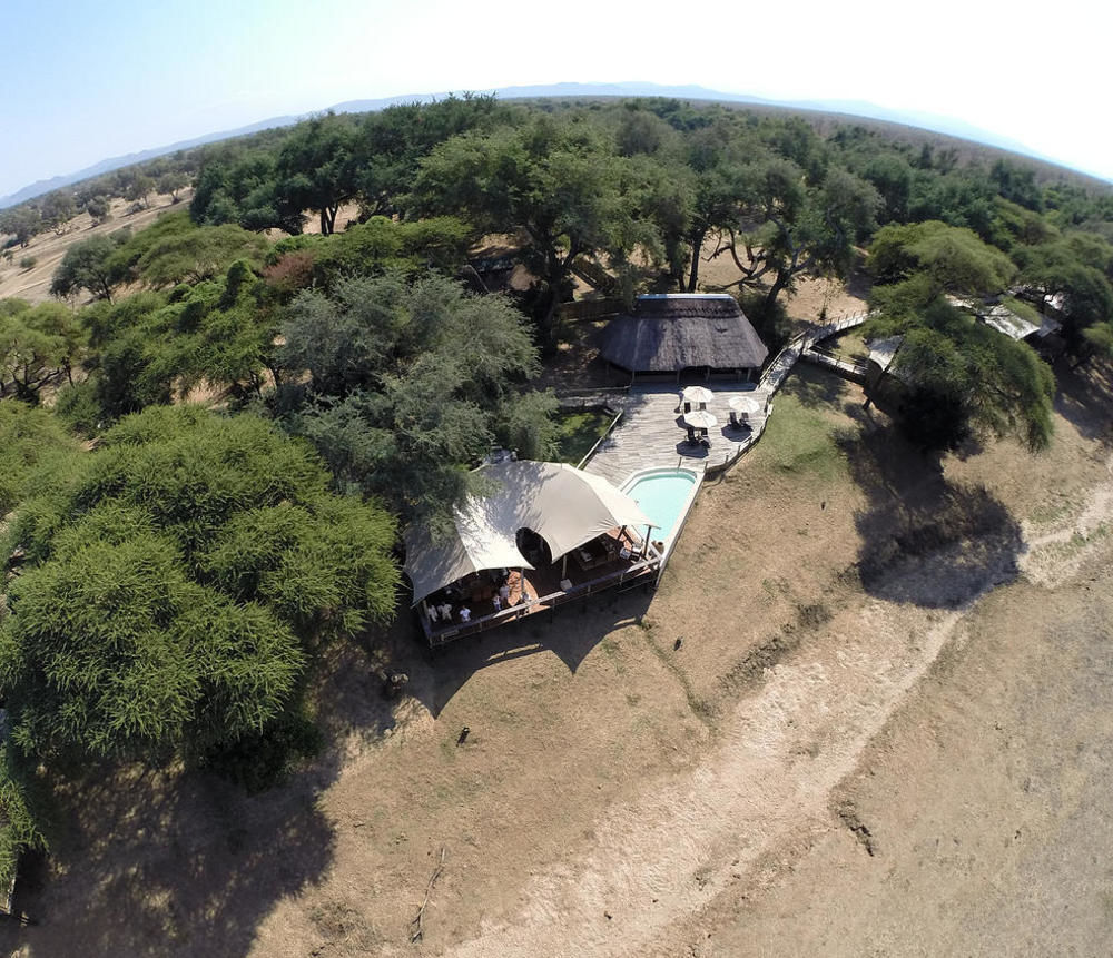 Anabezi Camp Hotel Jeki Екстериор снимка