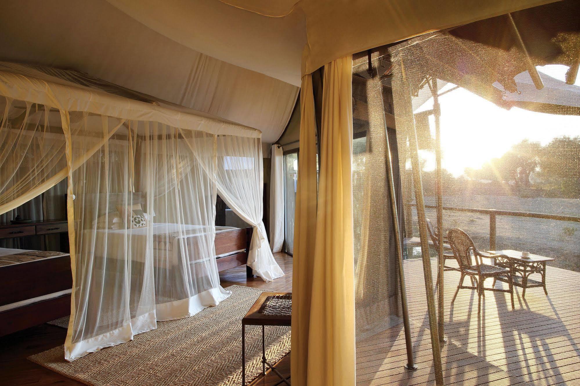 Anabezi Camp Hotel Jeki Екстериор снимка