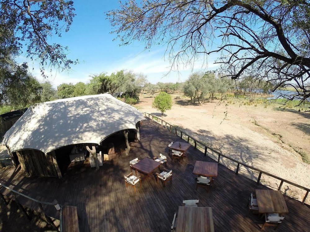 Anabezi Camp Hotel Jeki Екстериор снимка